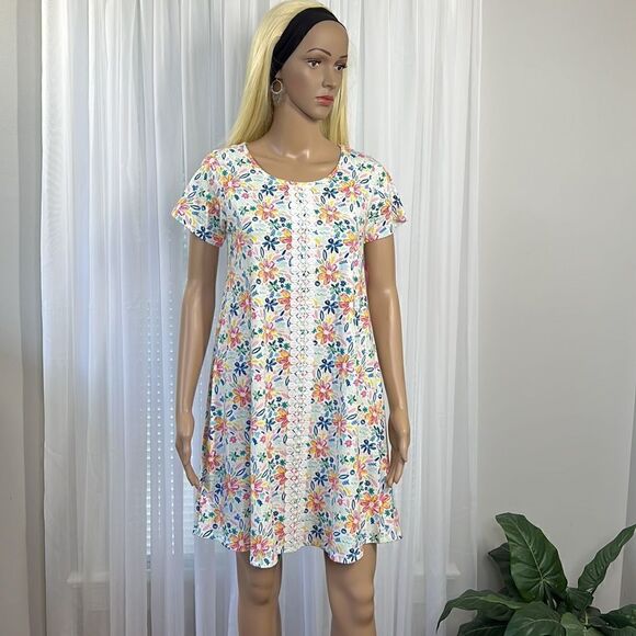 Ricrac & Ruffles Dresses & Skirts - Ricrac & Ruffles Soft Shift Dress Small